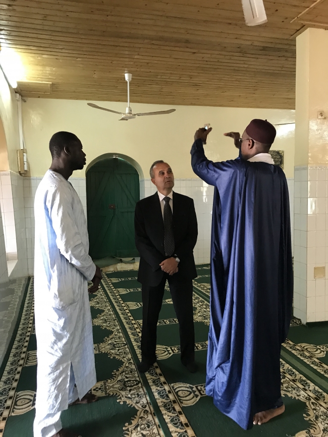 Köle Adası'ndaki tek cami için Türkiye'ye çağrı